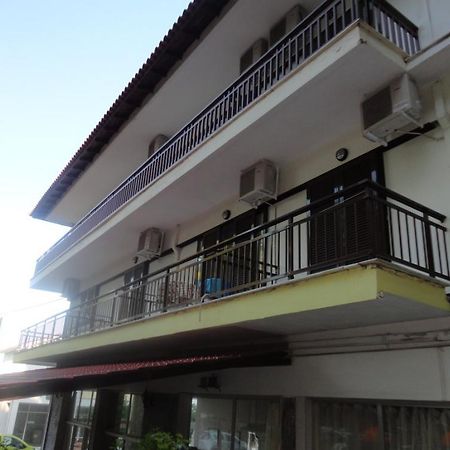 מטהמורפוסי Chris Apartments מראה חיצוני תמונה